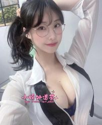 健身女教練：珂珂.168.E+.26歲.48kg