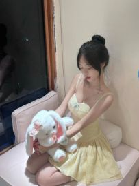 可愛臉蛋天然E奶巨乳：沁悠 160.46.E.20歲