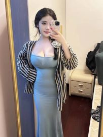 白嫩白嫩的美胸正妹：小樂  165-55-D-24歲