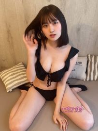 🍎實踐大學：妍希 160.E.20.46床上主動淫蕩喜歡舔肉棒