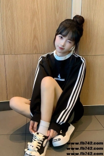 臺中剛報班的妹妹兼職泱泱  155cm  B奶  43kg  19歲