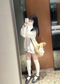 超嫩學生：酥酥  155.B.18.43kg