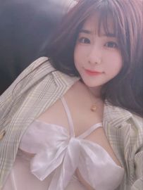 發情期詩詩：158.E.48.24歲